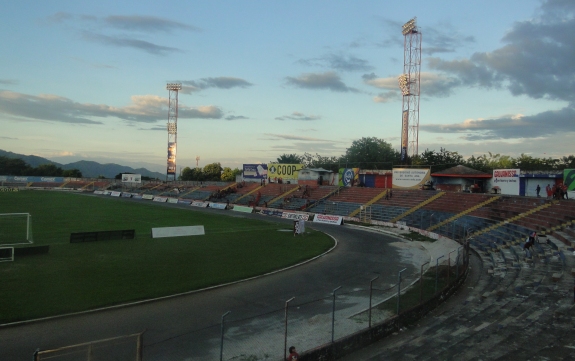 Estadio Oscar Quiteo